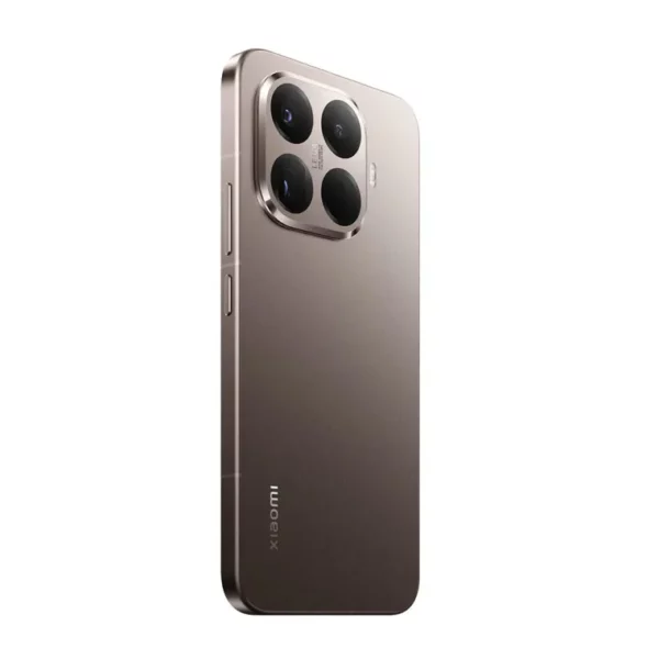 Vista trasera del celularXiaomi 15T Pro 512GB mostrando su cámara posterior de alta resolución, distribuido por Teytel, agente autorizado de Claro Colombia, con garantía oficial.